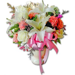 แจกันดอกไม้สด – แห้ง ราคา 1,300 บาท