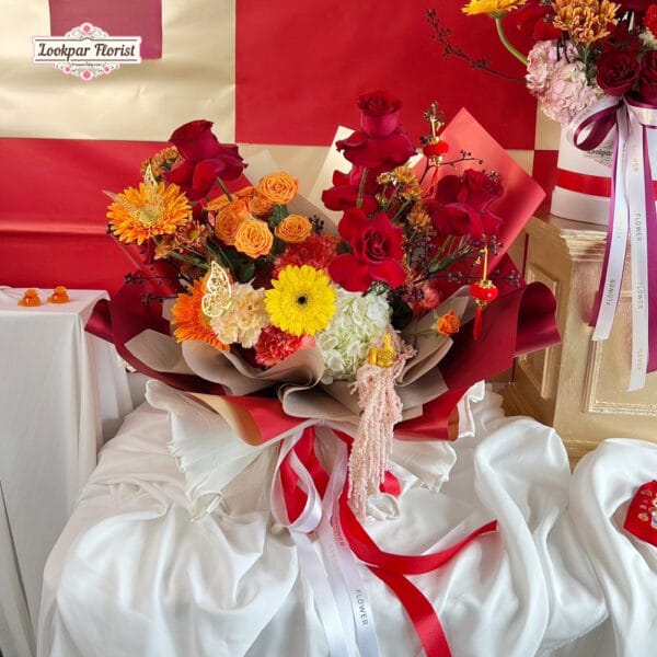 ช่อดอกไม้สด Happy Dragon Year Bouquet เฉลิมฉลองเทศกาลตรุษจีน
